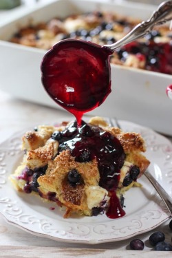 fullcravings:Blueberry and Cream Cheese French