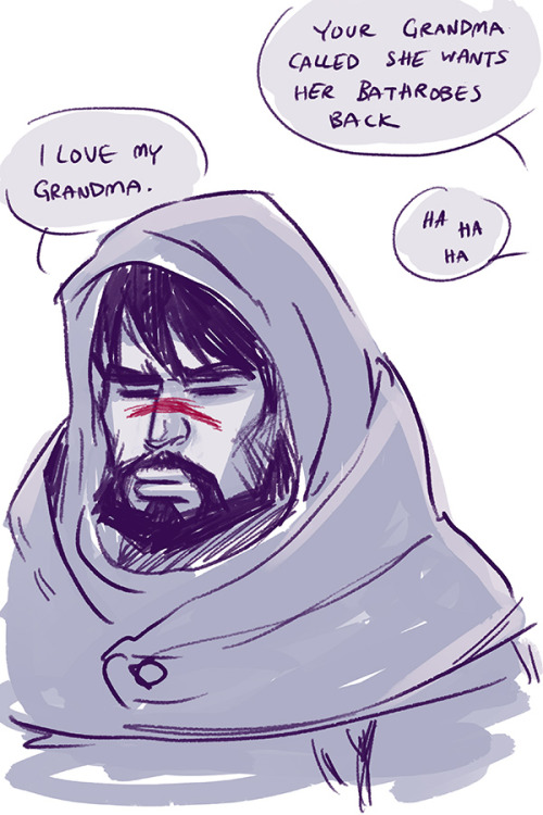 viktopia:No one told me the mage outfits in DA2 were daggy as hell. ;P I had to draw a dumb sketch. 