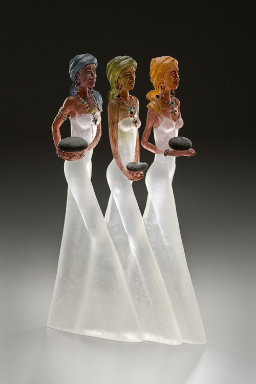 taktophoto:  Glass sculpture by Leah Wingfield and Steve Clements 