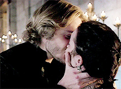 winar:  7 DAYS OF FRARY // DAY 5: Your favourite kiss 1x13 “The Consummation”