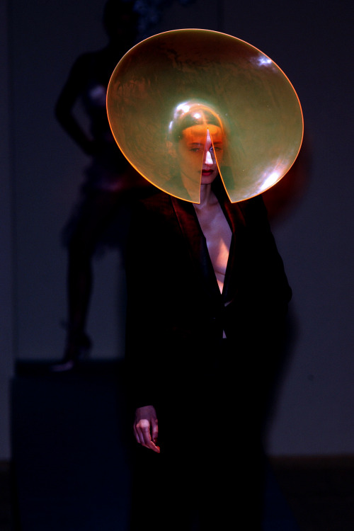 furples:  Philip Treacy Couture Fall 2001 adult photos