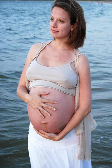 prettypreggiethings:  untitled by LBC Photography on Flickr.http://prettypreggiethings.tumblr.com/