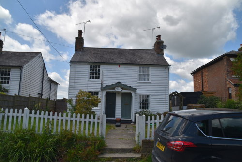 Gabriel Cottage, Three Leg Cross