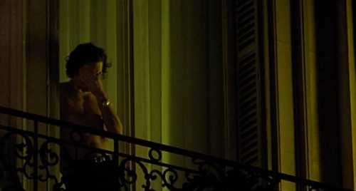 01sentencereviews:  “I don’t want to wait anymore, Léo. I want to die.” Trouble Every Day (2001, Claire Denis) cinematography by Agnès Godard 