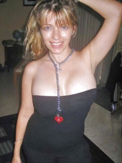 55leone:  localcouple72:  Lisa Rollins from Florida - Nice  willing slave  Mmmm nice