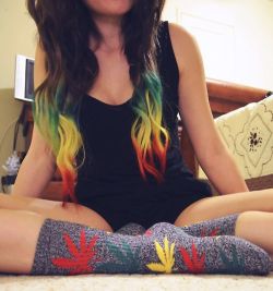 psyched3licate:  cannabiskitties:  That hairrrr