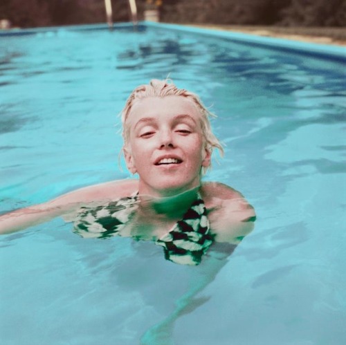 Informal shots of Marilyn Monroe in the pool in 1955. Taken by her friend/business partner Milton Gr