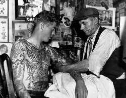 obi-kenobii:  Charlie Wagner (1857-1953) american tattoo artist. 
