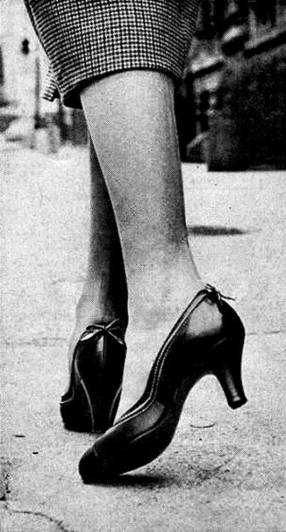 danismm: “Shoe Romance”, 1954.