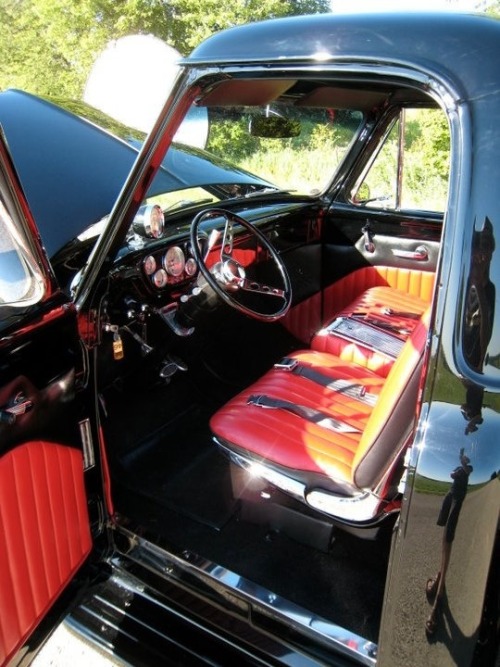 hotrodzandpinups:  Another Hotrods Custom out of IL