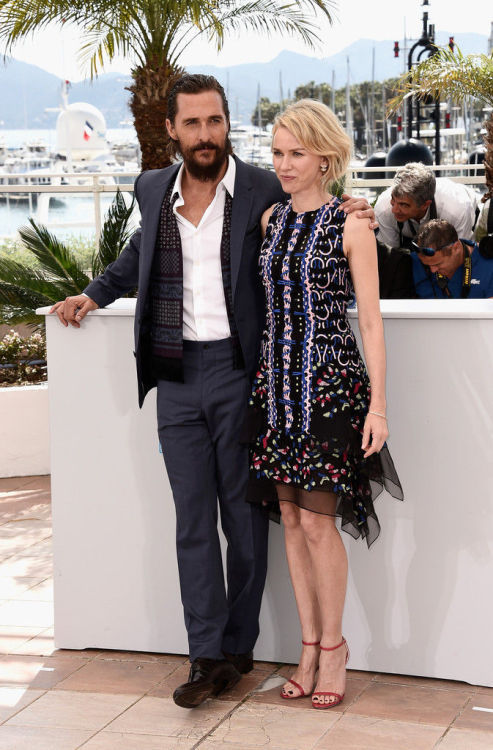 Naomi Watts (in Peter Pilotto) and Matthew McConaghey at &ldquo;The Sea Of Trees&rdquo; phot