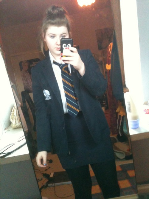 borinq:Last time I ever have to wear my uniform!!! Also I have a maths exam in like half an hour wis