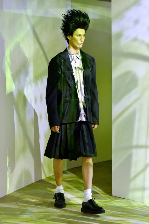 men should wear skirts!COMME DES GARCONS HOMME PLUS SS21