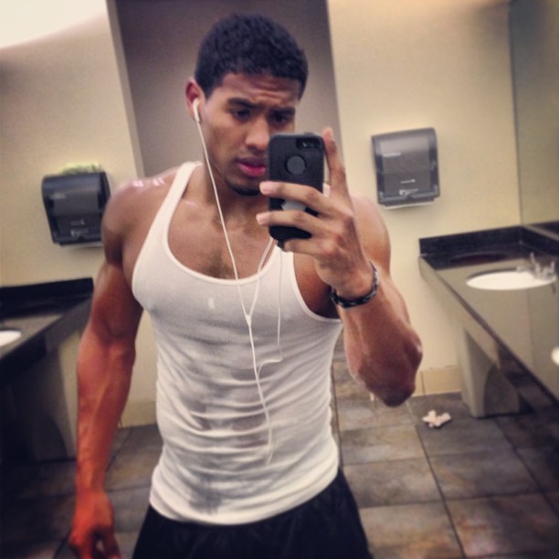 exposethajocks:  i just got weak