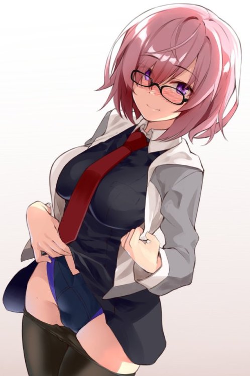 EkakiW20045: &ldquo;中に戦闘服を着こむマシュ t.co/hSIth5b14U&rdquo;