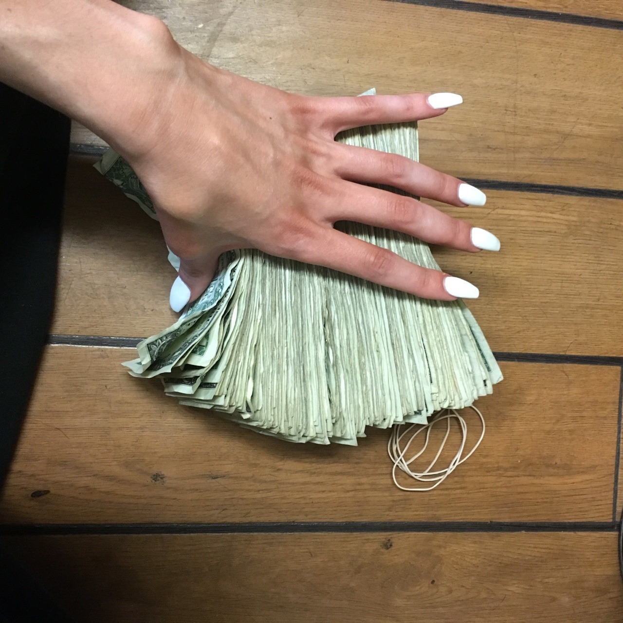 nightlifeofdancers:  $250 