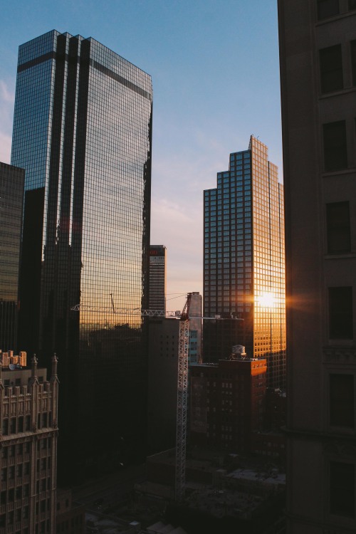jordanrogers26:  City Sunrise. 