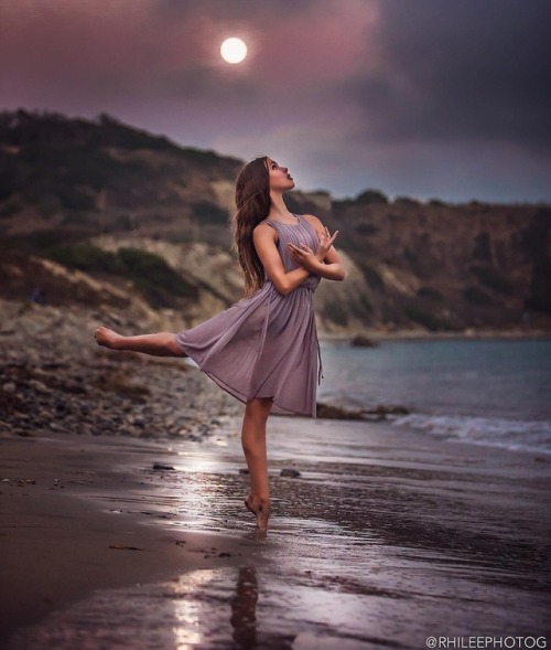 dreamdancer840: This photo is breathtaking, beautiful dancer Marina Halama gives a new meaning to &l