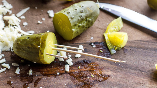 whitegirlsaintshit:  childservices:  do-not-touch-my-food:  Deep Fried Pickle Poppers  I love poppers  shut the FUCK UP OMG