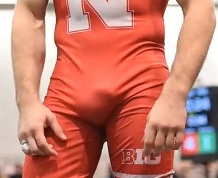 jkstrapme:  allessio77:157lbs: Griffin Parriott (Purdue) dec Tyler Berger (Nebraska) A real handful of wrestler. How many times does he adjust his dick 🍆…let me count 😛