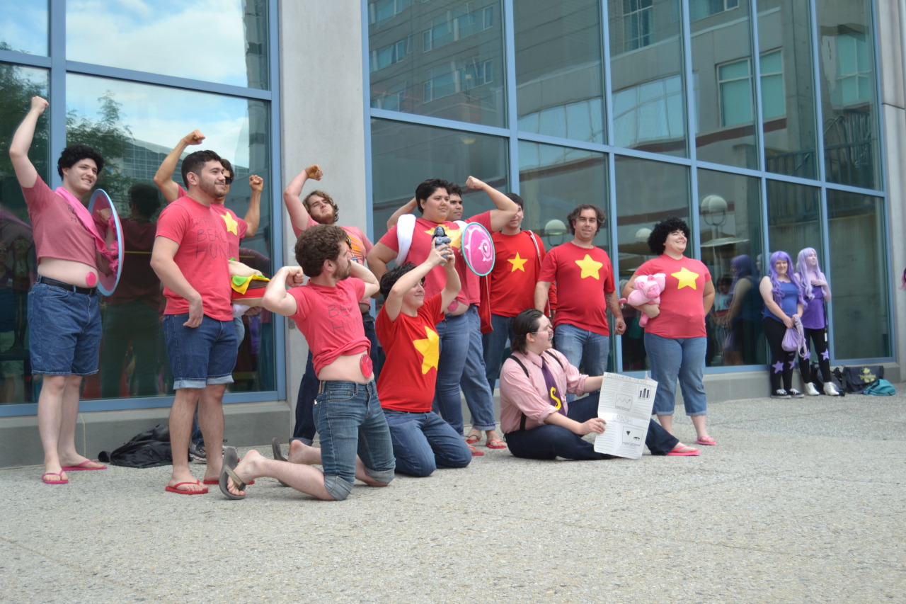 dou-hong:  isaisanisa:  Steven Universe at Fanime 2015– group shots (2/2)Pictures