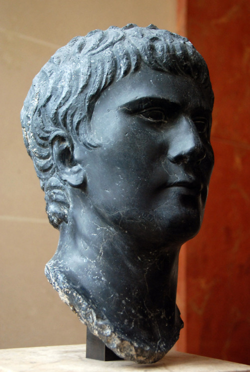 myglyptothek: Agrippa Postumus. C. 4 AD. Basanite. Musée du Louvre, Paris. Inv. MND 1961