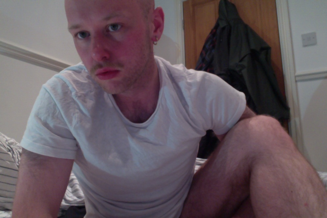 mathewparkin:  I dont know if you can tell but I have shaved my beard back to the