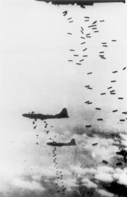 imagesofwar:  Bombing of Tokyo