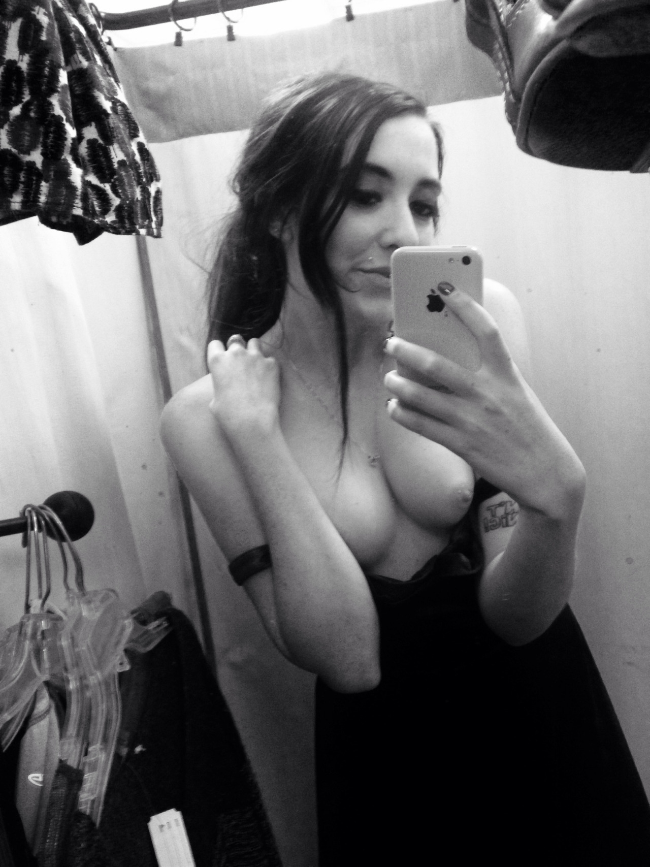 Submit your own changing room pictures now! Black and White via /r/ChangingRooms