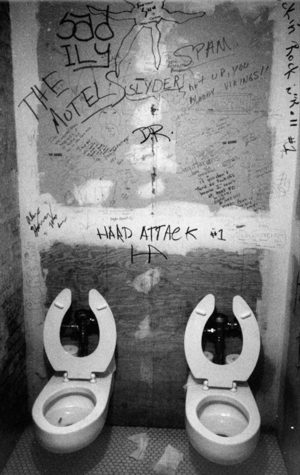 kvetchlandia:David Godlis     The Restroom at CBGB’s, New York City     1977