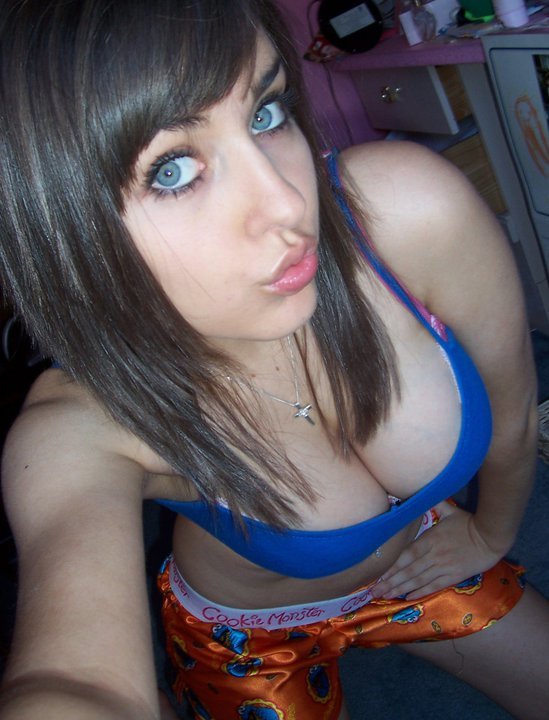 applefacebananapants:  findher:   Found:Jaime Laycock      (via TumbleOn)  Ready