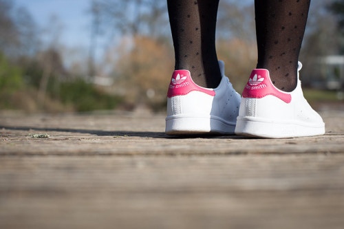 I just love to wear dotted pantyhose with sneakers!