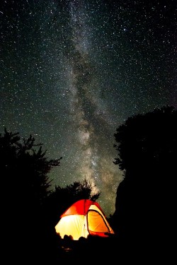 wonderous-world:  Stars Above by Zach Hayes