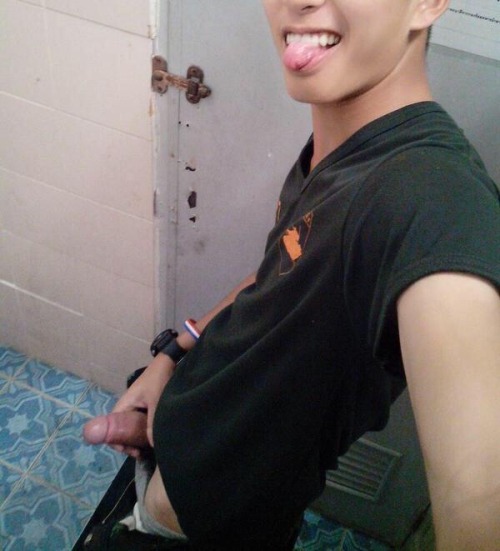 rebelziid:  Cute Young Man’s Fat Cock