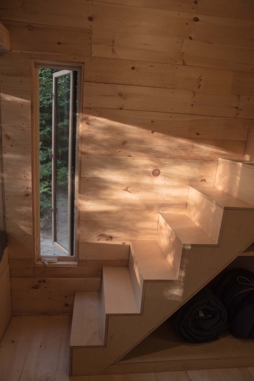 smallandtinyhomeideas:  OVIDA | GETAWAY HOUSE + MILLENIAL HOUSING LAB  photos courtesy of getaway + 
