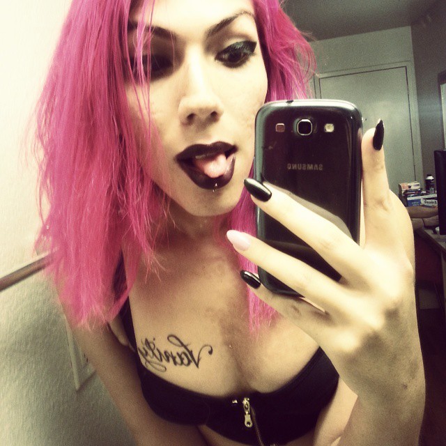 #Lipstick #Lips #MAC #Cyber #Pierced #Tatted #Pink #Girl #Instapic # Cute