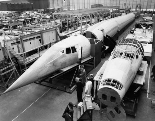 vintageeveryday:Manufacturing Concorde, the world’s first supersonic passenger jet.