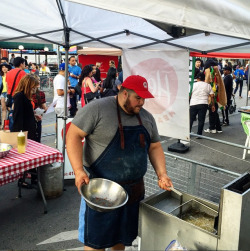 billybear:  Chunky Toronto Chef Rodney Bowers slinging balls at the Taste of Little Italy.