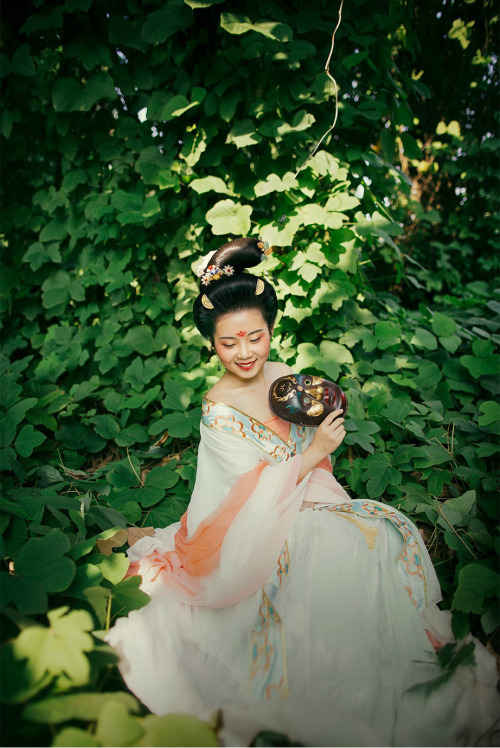 hanfugallery: 太平公主造型|tang dynasty princess style inspired by history drama Daminggong Ci大明宫词| photo 