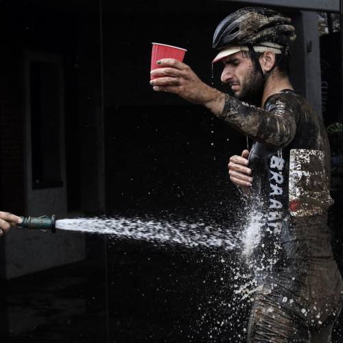 cxphoto: @not_teriyaki got the full post-race rinse cycle #didntspilladrop (at Auburn Regional Park