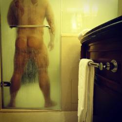 hairyminded:  Put em on the glass