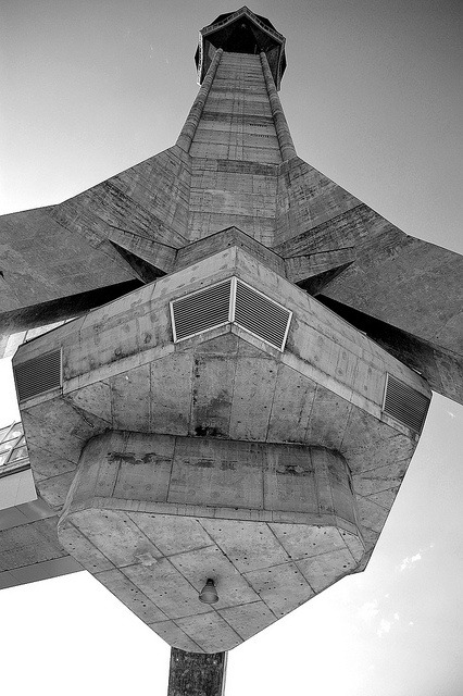hoscos: Avala Tower, Serbia by Harruko on Flickr.