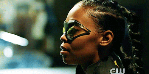 krzrl:black girl magic, she do wonderswherever Lightning, there’s Thunder.