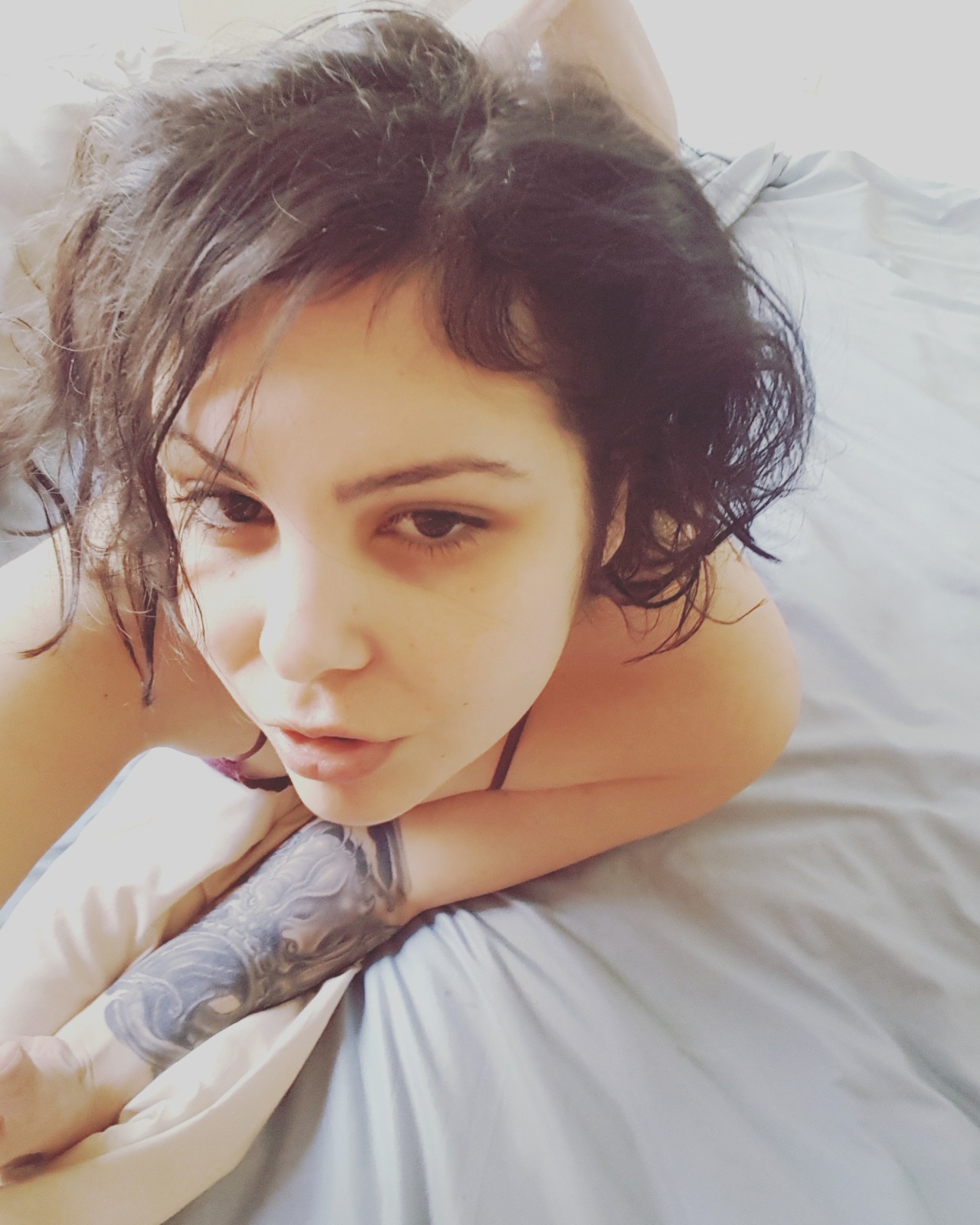 angiev13:  Dirty little housewife… jerk off to this 💦