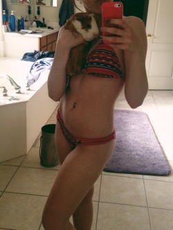 -shr00ms:  Giving Willard a bath lolz