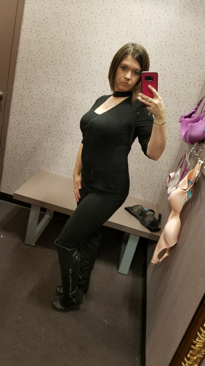 southernwifeexposed:  Shopping…