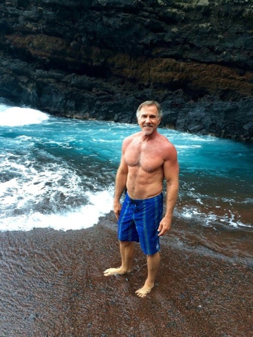 dilf-lover: I’m so in love