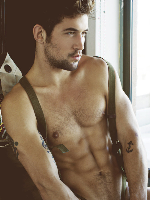 flowersinapintglass:  Benjamin Godfre.