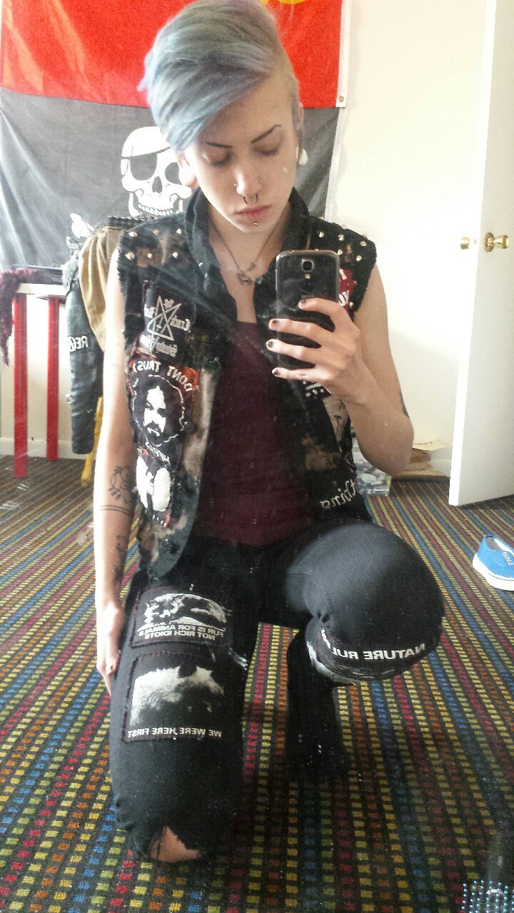 keepyouxvx:  keepyouxvx:  I made progress on my vest, here’s some selfies.  anybody