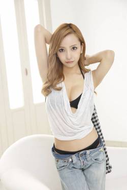 gravuretime:  Tomomi Itano